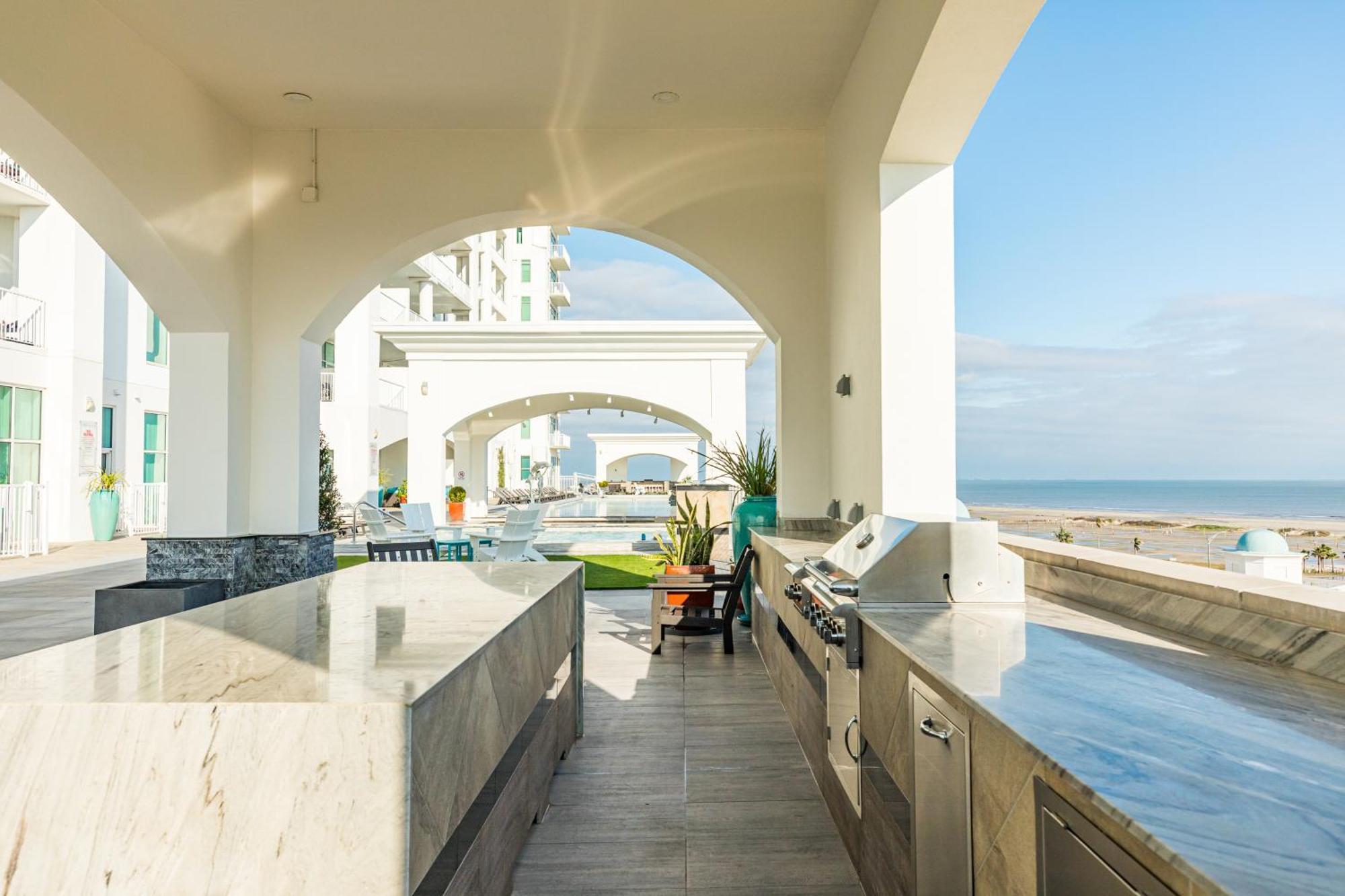 Emerald By The Sea Retreat 갤버스턴 객실 사진